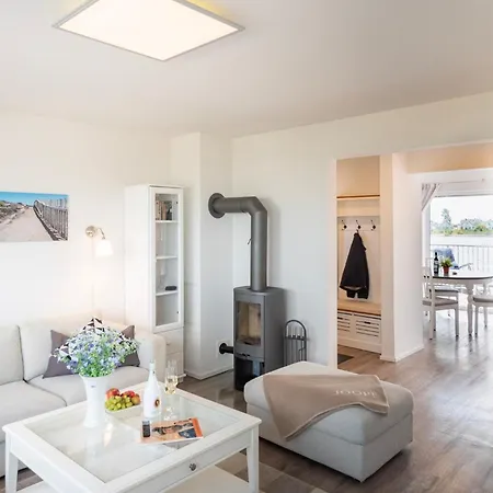 Maisonette Fewo Ostseeflair By Seeblick Ferien, Direkte Wasserlage, E-ladesaeule