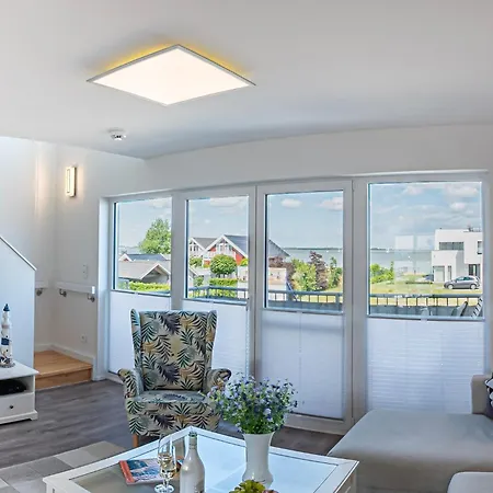 Maisonette Fewo Ostseeflair By Seeblick Ferien, Direkte Wasserlage, E-ladesaeule